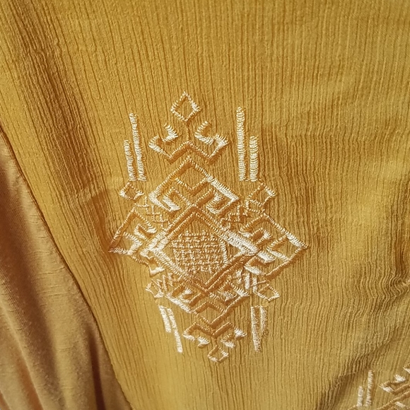 Detailed Yellow Tank - Picture 5 of 5